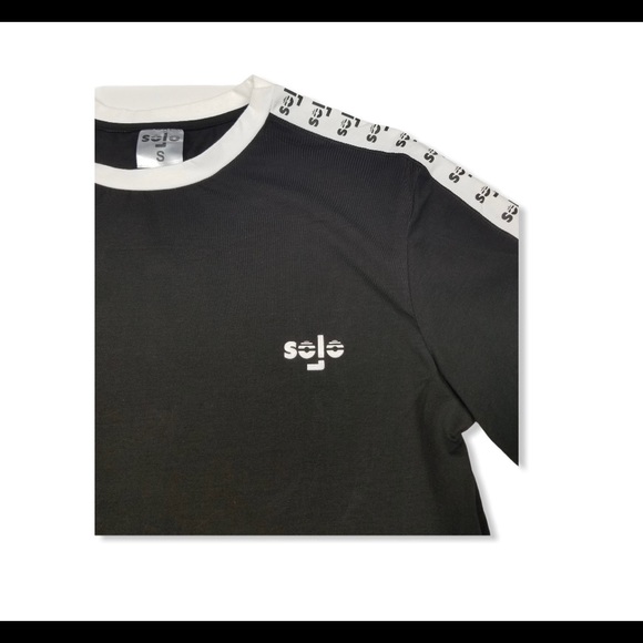 Solo crewneck T-shirts logo on side sleeves - Picture 2 of 5